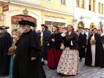 Die Krawarner stürzten sich in den Dresdner Stollenfest-Trubel. / Foto: BGZ Krawarn