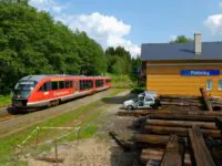 Spezielle Grenzgänger im Blick: die tschechische Polizei. Die Kollegen der deutschen Bundespolizei und vom Zoll kontrollieren häufi g am Bahnhof Johanngeorgenstadt - Foto: Jürgen Barteld