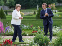 Angela Merkel empfängt Präsident Emmanuel Macron Anfang der Woche auf Schloss Meseberg nördlich von Berlin. Foto: ČTK/ABACA/Pool/ABACA