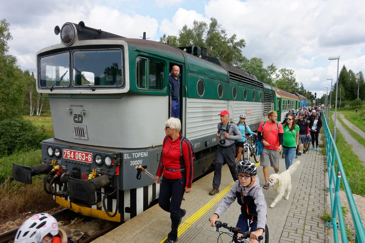 Neuthal (Nové Údolí): Endstation – lange unerreichbar am Eisernen Vorhang, heute vielbesucht von naturbewussten Ausfl üglern. Allein die tschechische Staatsbahn kommt derzeit nicht mehr. Foto: Jürgen Barteld