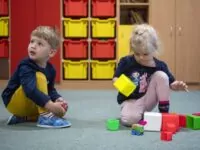 Noch sind nur wenig Kinder in der Notbetreuung. Ab Montag öffnen weitere Kitas. Foto: ČTK/Taneček David