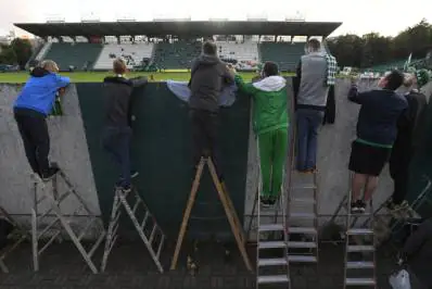 Bohemians-Fans unterstützten ihre Kängurus auch in Corona-Zeiten lautstark. Foto: ČTK/Deml Ondřej