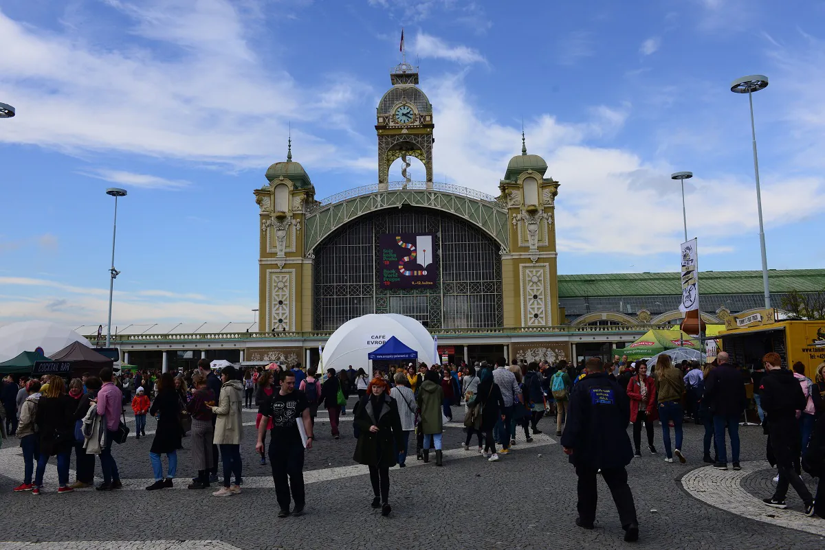 Die Buchmesse findet wieder auf dem Prager Ausstellungsgelände in Holešovice statt (Foto aus 2019). Foto: Svět knihy