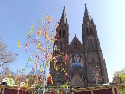 Der Ostermarkt auf dem Friedensplatz in Prag. Foto: Rebecca Cischek