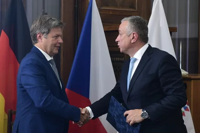 Bundeswirtschaftsminister Roberrt Habeck und sein tschechischer Amtskollege Jozef Síkela. Foto: ČTK/Vondrouš Roman