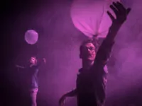 Ab Donnerstag ziehen die Darsteller auf dem Letní-Letná-Festival das Publikum wieder mit verschiedensten Zirkuskünsten in ihren Bann. Foto: Anna Solcova