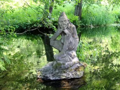 Ein Wassermann in Neustadt an der Mettau (Nové Město nad Metují). Foto: Wikimedia Commons / Karelj (CC BY 3.0)