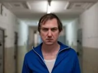 Gefangen und dem System ausgeliefert: Lars Eidinger als Franz Walter. Foto: DAS FILMFEST