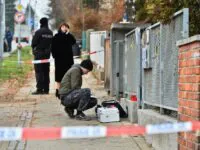 Nachdem im ukrainischen Konsulat in Brünn ein verdächtiges Paket einging, wurde das Gebäude evakuiert. Foto: ČTK / Uhlíř Patrik
