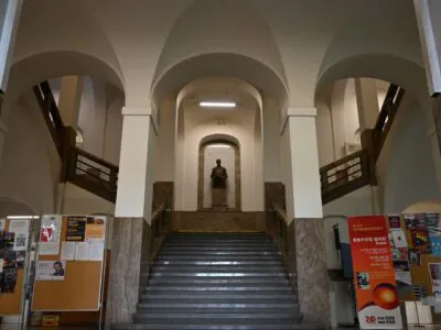 An der Philosophischen Fakultät der Karls-Universität. Foto: LE