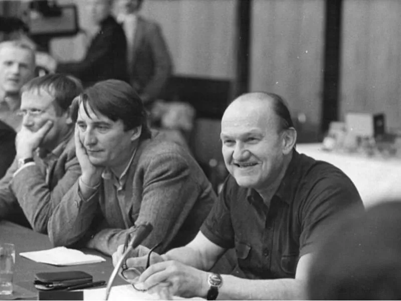Franz Fühmann (rechts) 1981 bei der Berliner Begegnung zur Friedensförderung.