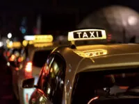 Ab 2030 sollen Taxis in Prag emissionsfrei unterwegs sein.