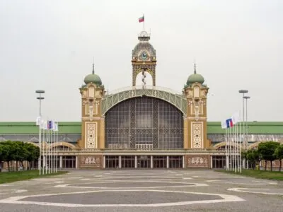 18 Jahre nach Brand: Prager Industriepalast wird 2026 wiedereröffnet