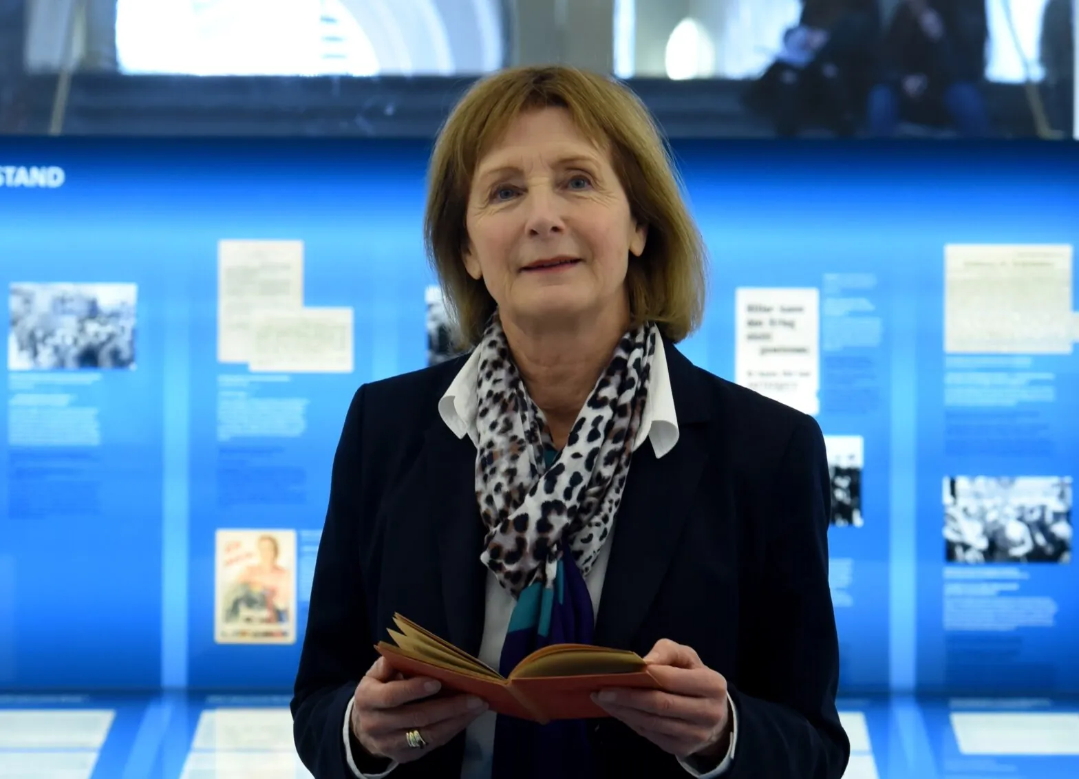 Hildegard Kronawitter ist seit 2009 erste Vorsitzende und Geschäftsführerin der Weiße Rose Stiftung.