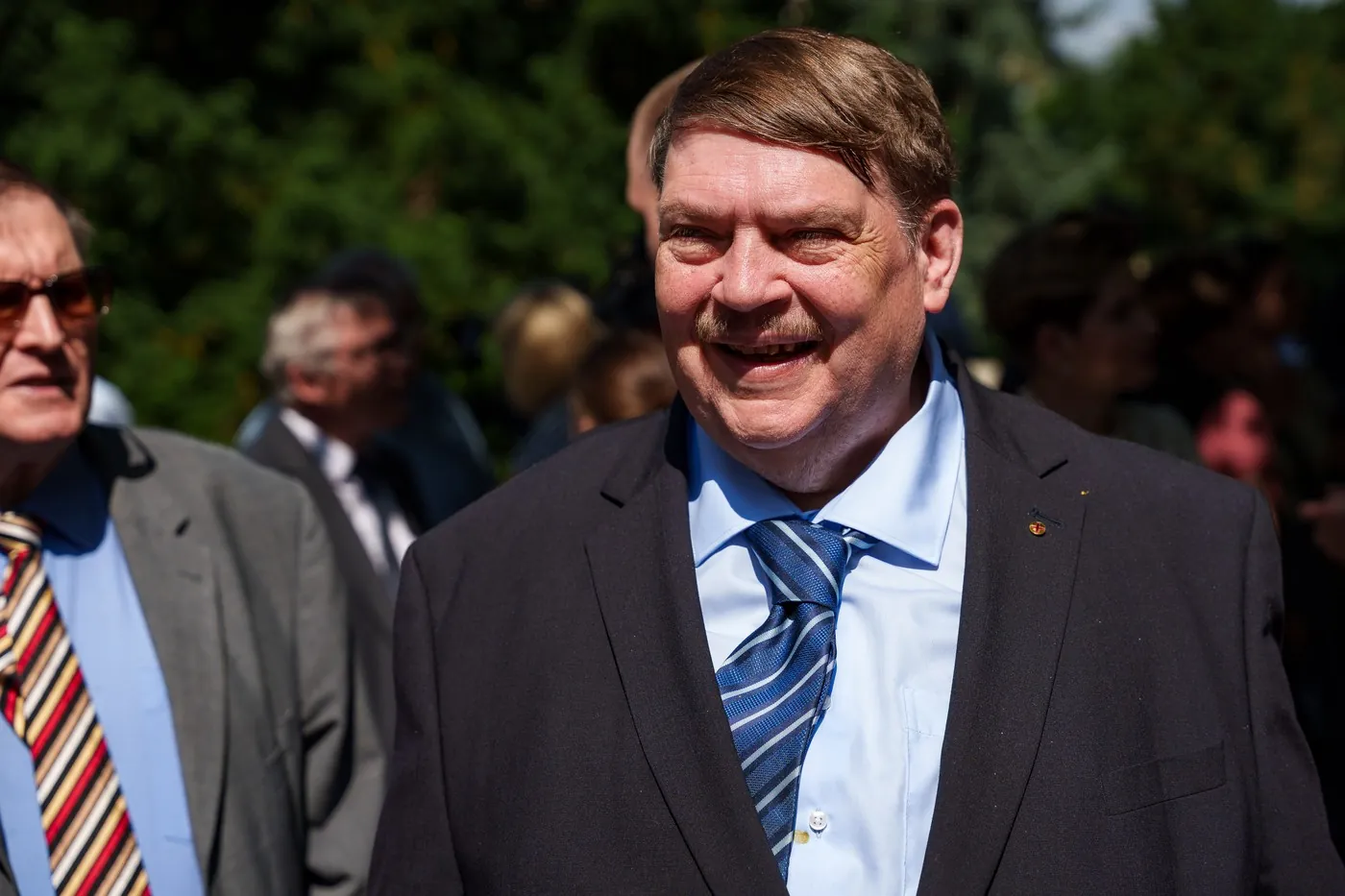 Bernd Posselt. Bundesvorsitzender der Sudetendeutschen Landsmannschaft, bei der Gedenkverastaltung am Kaunitz-Wohnheim am Montag.
