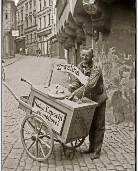Der Eisverkäufer Anton Lepschi.