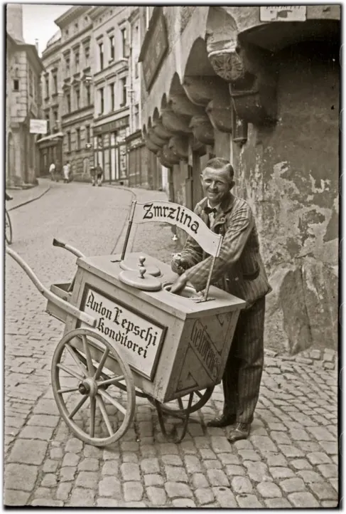 Der Eisverkäufer Anton Lepschi.